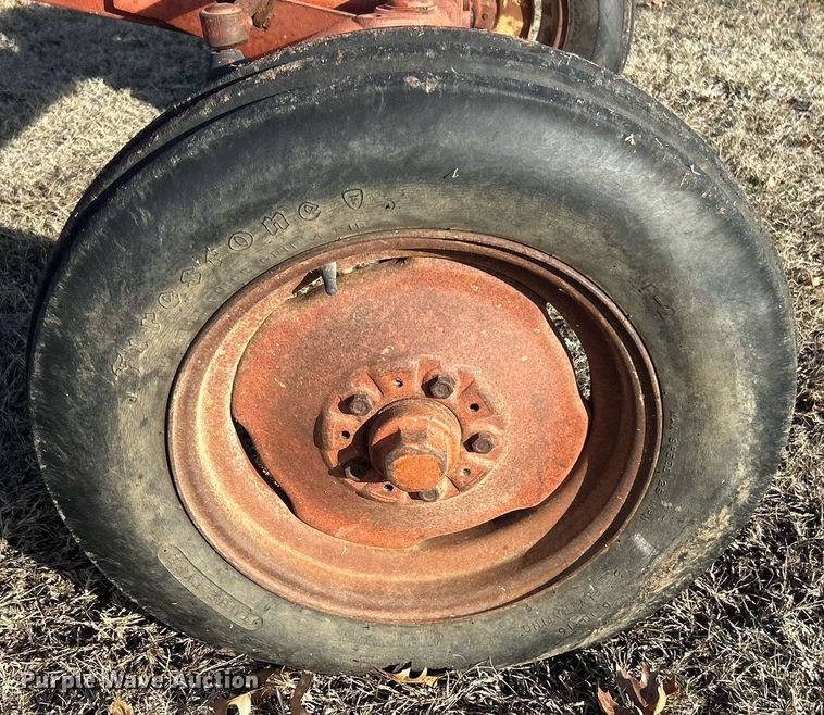 image for item NB9288 1963 Allis-Chalmers D17  tractor