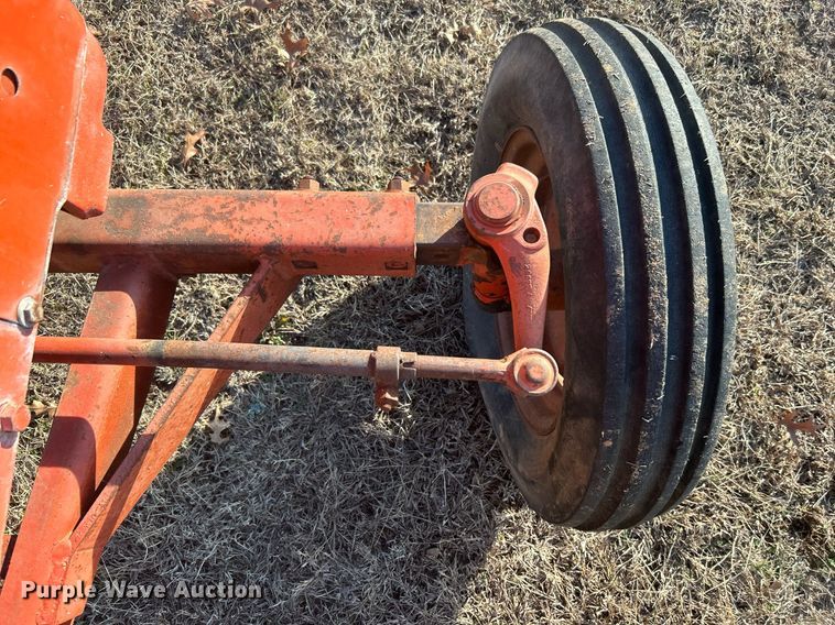 image for item NB9288 1963 Allis-Chalmers D17  tractor