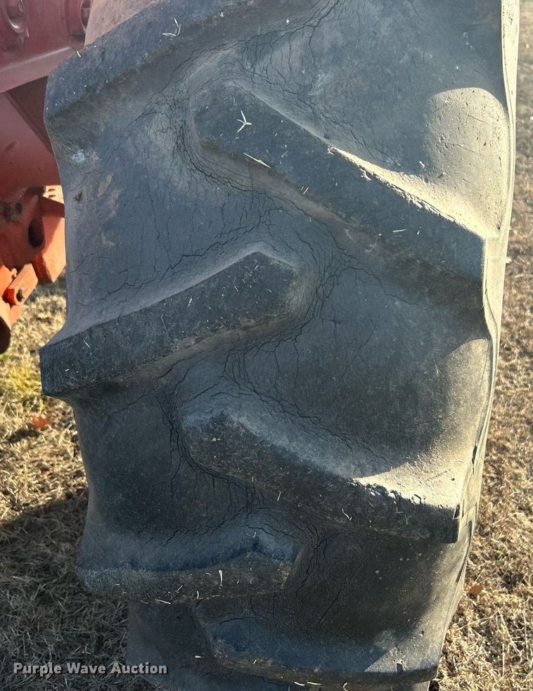 image for item NB9288 1963 Allis-Chalmers D17  tractor