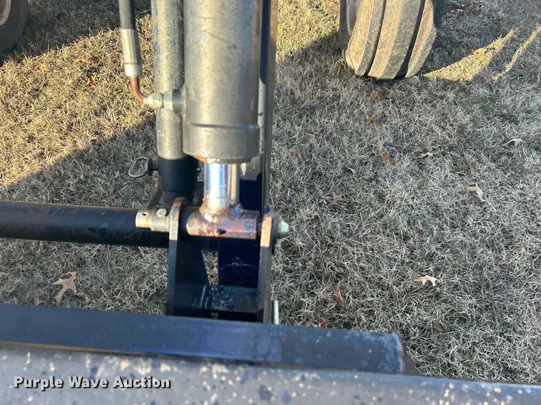 image for item NB9289 1976 White Field Boss 2-85  tractor