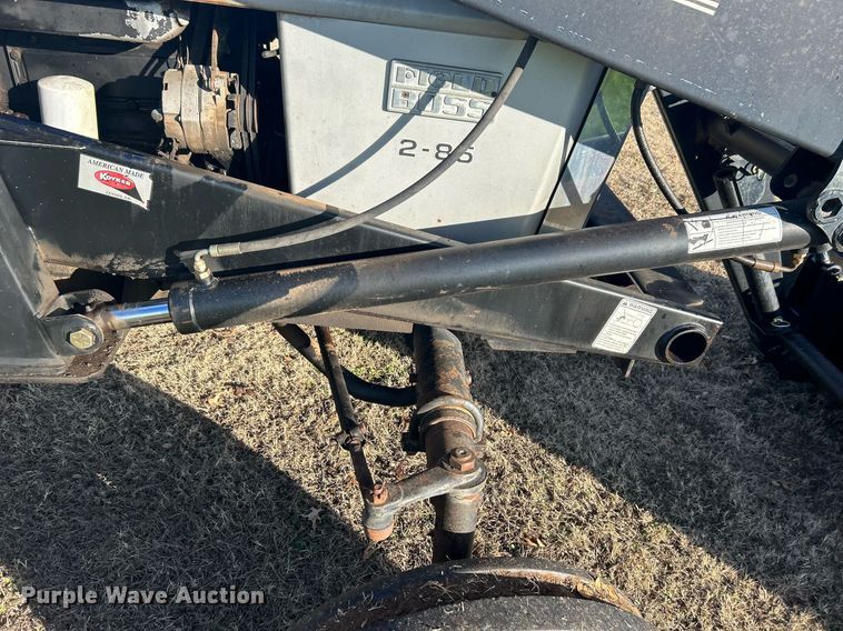 image for item NB9289 1976 White Field Boss 2-85  tractor