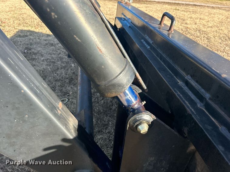 image for item NB9289 1976 White Field Boss 2-85  tractor