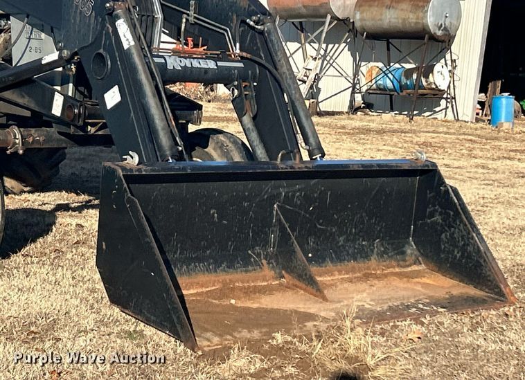 image for item NB9289 1976 White Field Boss 2-85  tractor