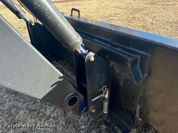 image for item NB9289 1976 White Field Boss 2-85  tractor