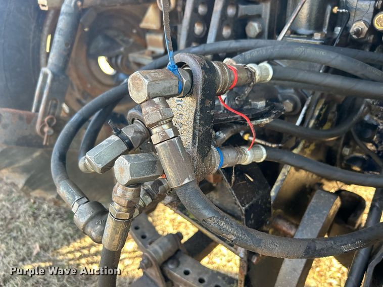 image for item NB9289 1976 White Field Boss 2-85  tractor