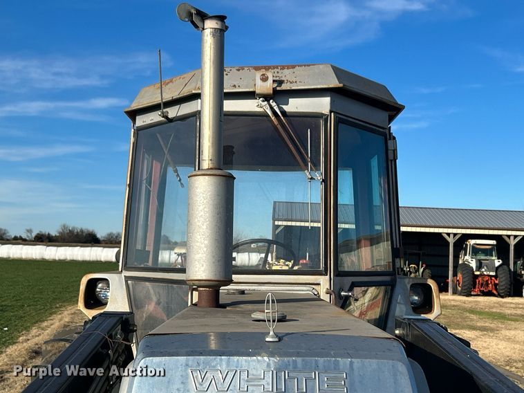 image for item NB9289 1976 White Field Boss 2-85  tractor