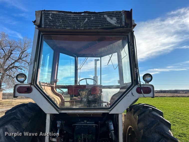 image for item NB9289 1976 White Field Boss 2-85  tractor