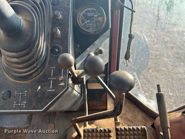 image for item NB9289 1976 White Field Boss 2-85  tractor