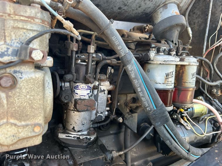 image for item NB9289 1976 White Field Boss 2-85  tractor