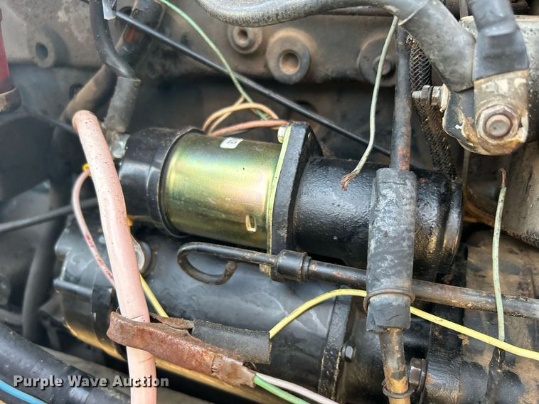 image for item NB9289 1976 White Field Boss 2-85  tractor