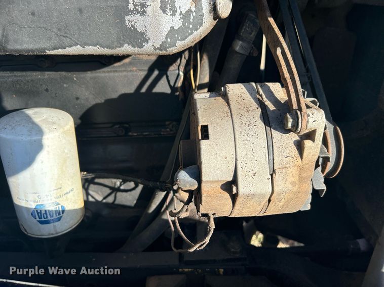 image for item NB9289 1976 White Field Boss 2-85  tractor