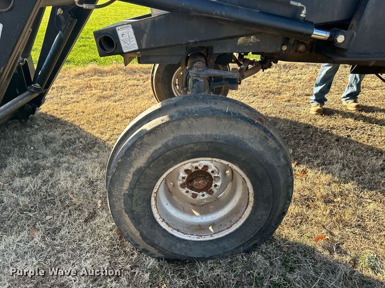 image for item NB9289 1976 White Field Boss 2-85  tractor