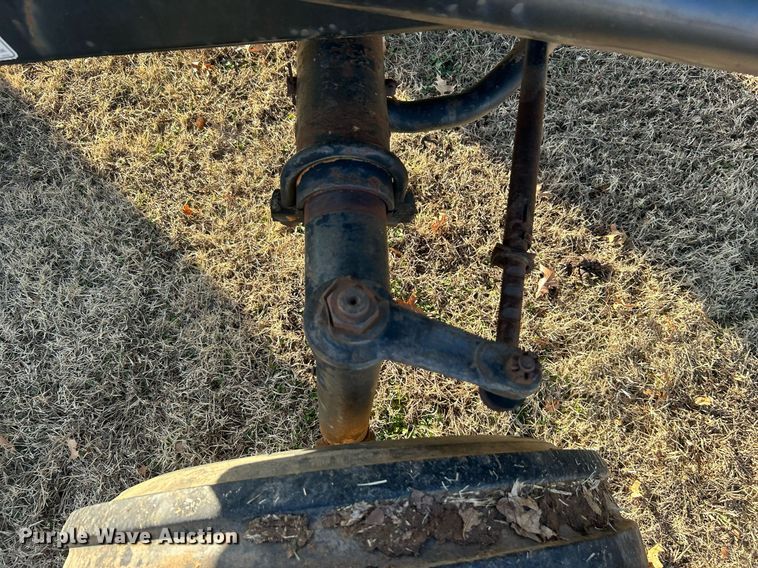 image for item NB9289 1976 White Field Boss 2-85  tractor