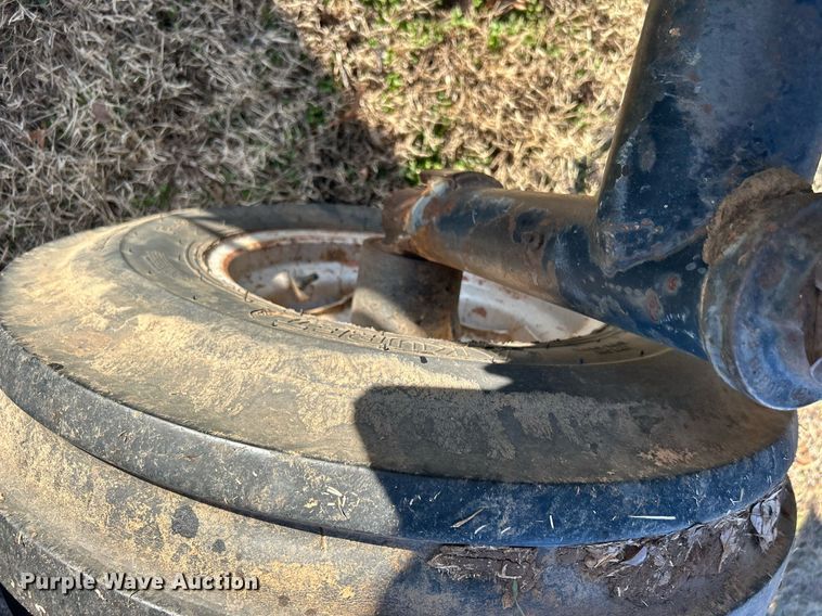 image for item NB9289 1976 White Field Boss 2-85  tractor