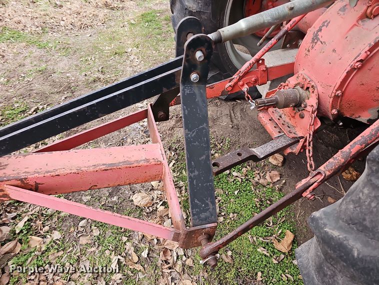 image for item NE9340 1955 Ford 800  tractor