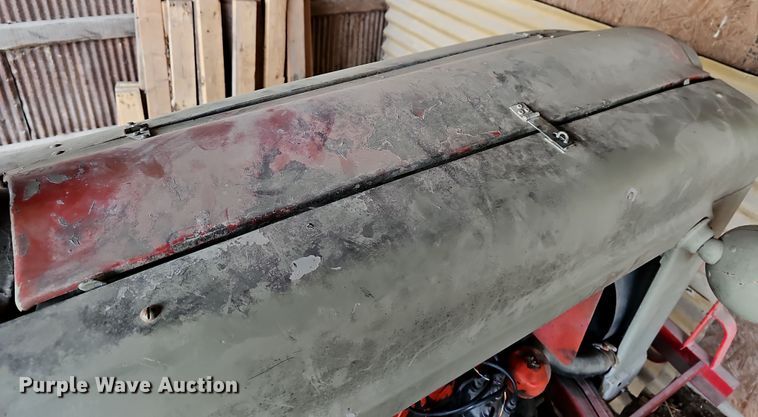 image for item NE9340 1955 Ford 800  tractor