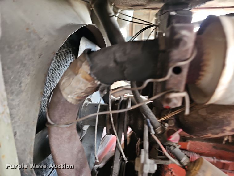 image for item NE9340 1955 Ford 800  tractor