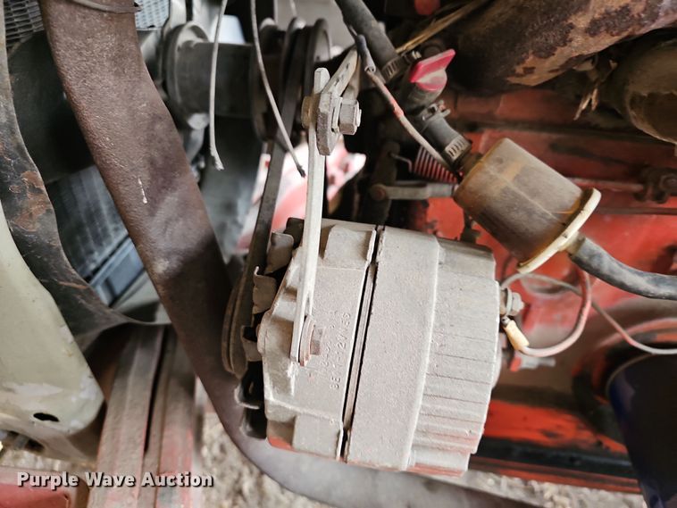 image for item NE9340 1955 Ford 800  tractor