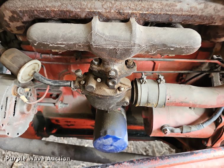 image for item NE9340 1955 Ford 800  tractor