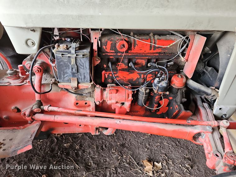 image for item NE9340 1955 Ford 800  tractor