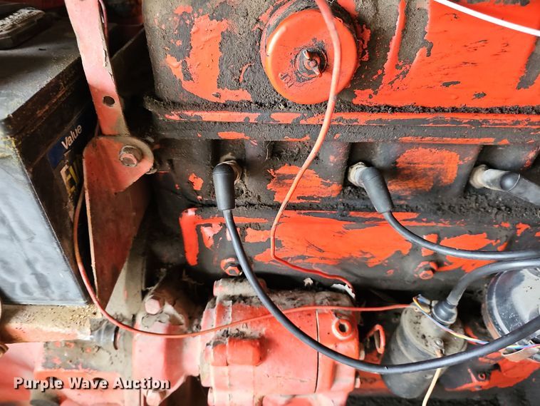 image for item NE9340 1955 Ford 800  tractor