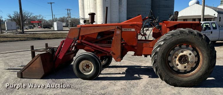 image for item NI9650 1969 Allis-Chalmers 190  tractor