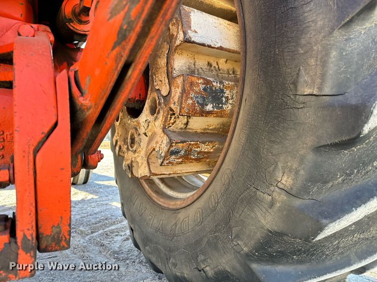 image for item NI9650 1969 Allis-Chalmers 190  tractor