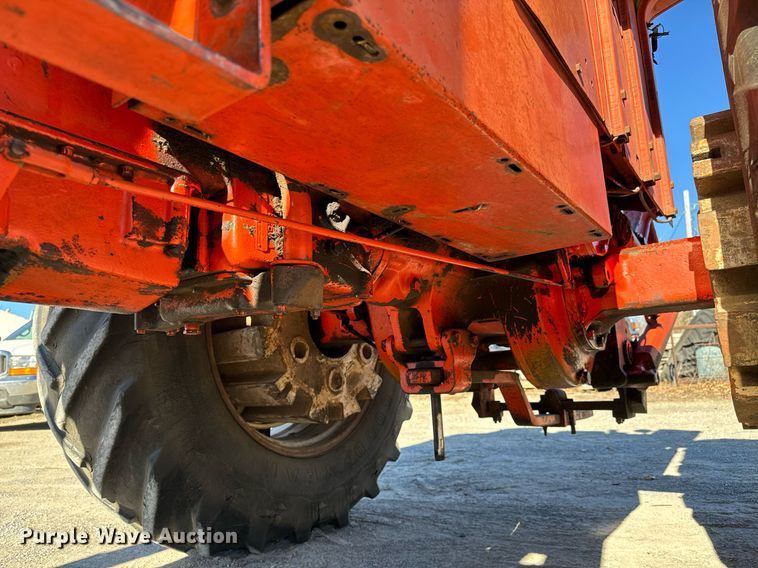 image for item NI9650 1969 Allis-Chalmers 190  tractor