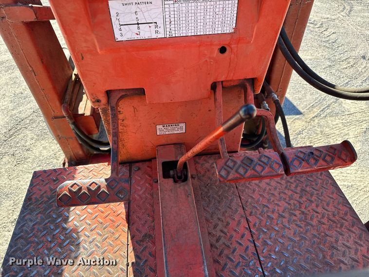 image for item NI9650 1969 Allis-Chalmers 190  tractor