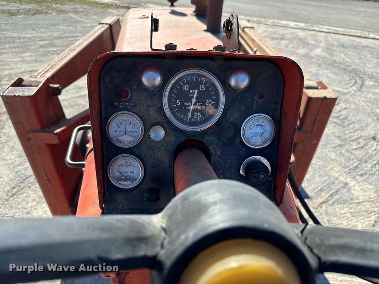 image for item NI9650 1969 Allis-Chalmers 190  tractor