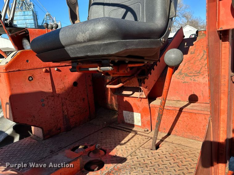 image for item NI9650 1969 Allis-Chalmers 190  tractor