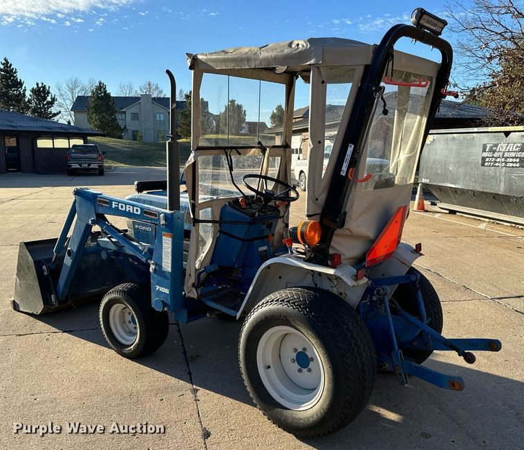 image for item NM9179 New Holland 1220  MFWD tractor