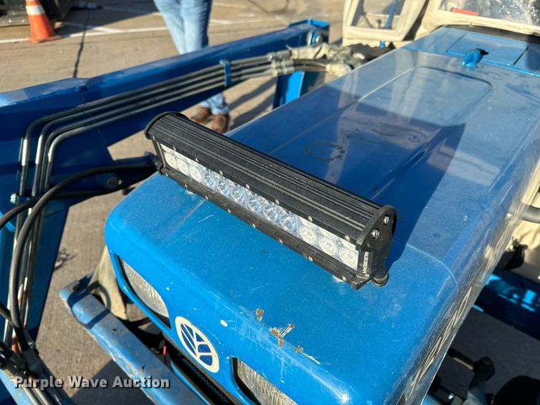 image for item NM9179 New Holland 1220  MFWD tractor