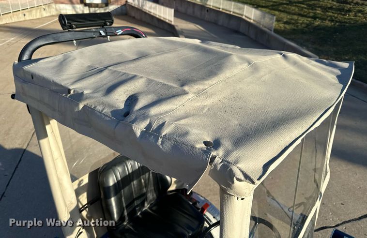 image for item NM9179 New Holland 1220  MFWD tractor