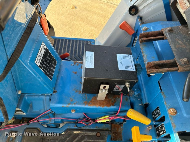 image for item NM9179 New Holland 1220  MFWD tractor