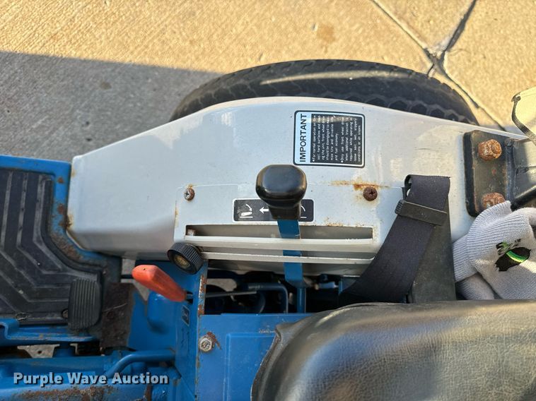 image for item NM9179 New Holland 1220  MFWD tractor