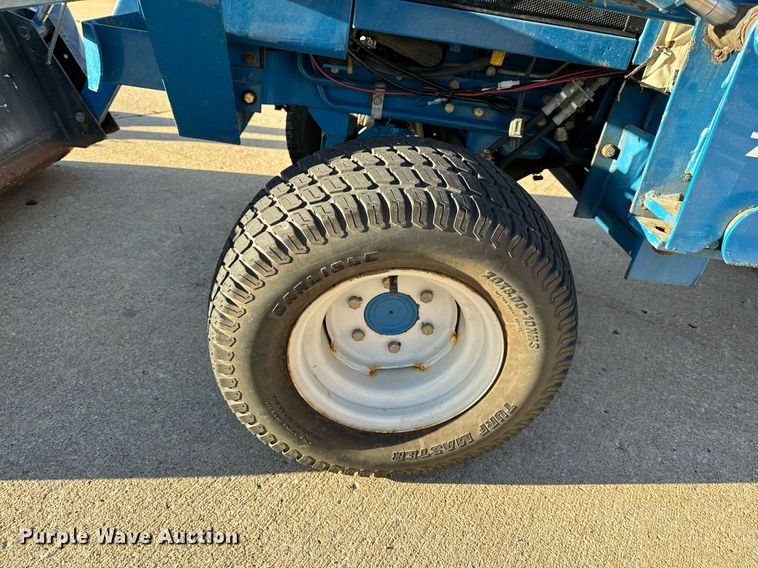 image for item NM9179 New Holland 1220  MFWD tractor