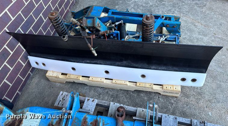 image for item NM9179 New Holland 1220  MFWD tractor