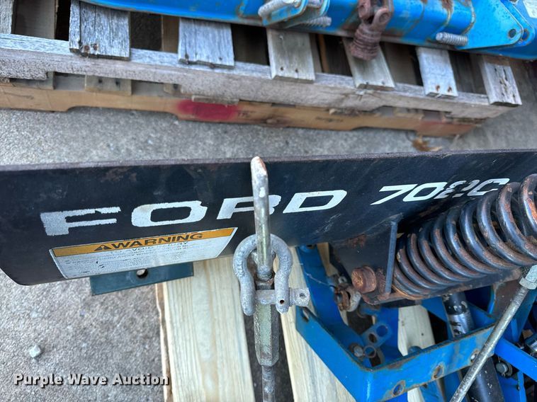 image for item NM9179 New Holland 1220  MFWD tractor