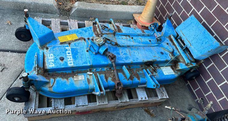 image for item NM9179 New Holland 1220  MFWD tractor