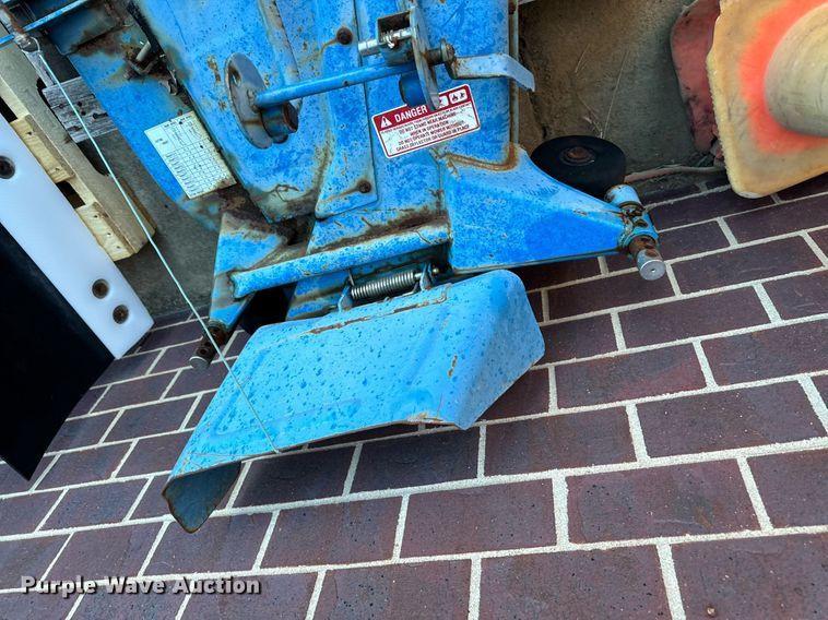 image for item NM9179 New Holland 1220  MFWD tractor