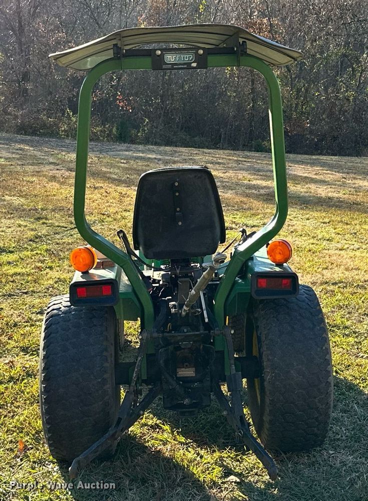 image for item NO9481 1994 John Deere 755  compactor tractor