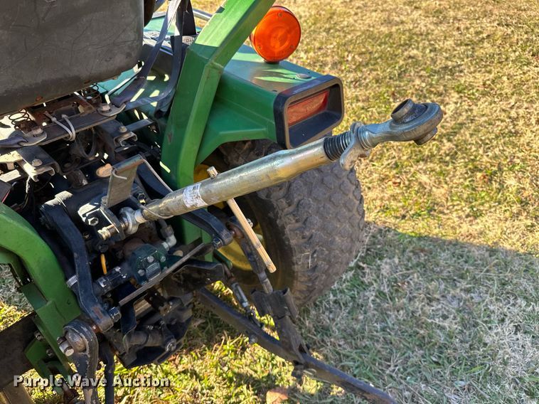 image for item NO9481 1994 John Deere 755  compactor tractor