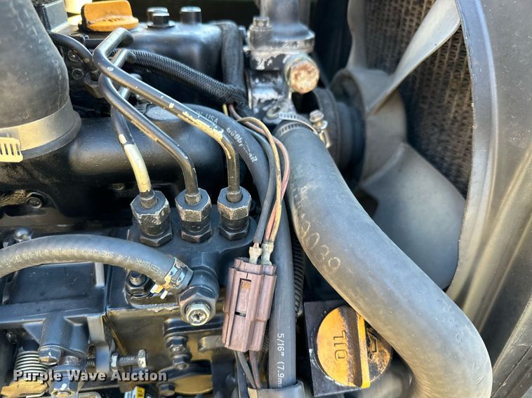 image for item NO9481 1994 John Deere 755  compactor tractor