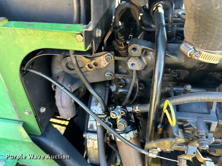 image for item NO9481 1994 John Deere 755  compactor tractor