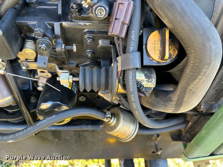 image for item NO9481 1994 John Deere 755  compactor tractor