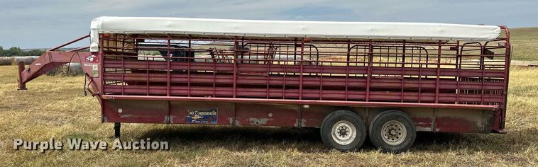image for item NP9539 1989 Gooseneck 89-2426-F  Livestock Trailer
