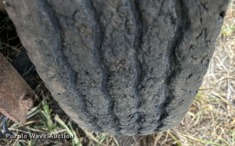 image for item NP9539 1989 Gooseneck 89-2426-F  Livestock Trailer