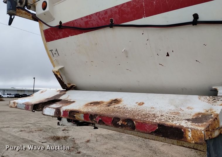 image for item DK8954 1999 Ranco  end dump trailer