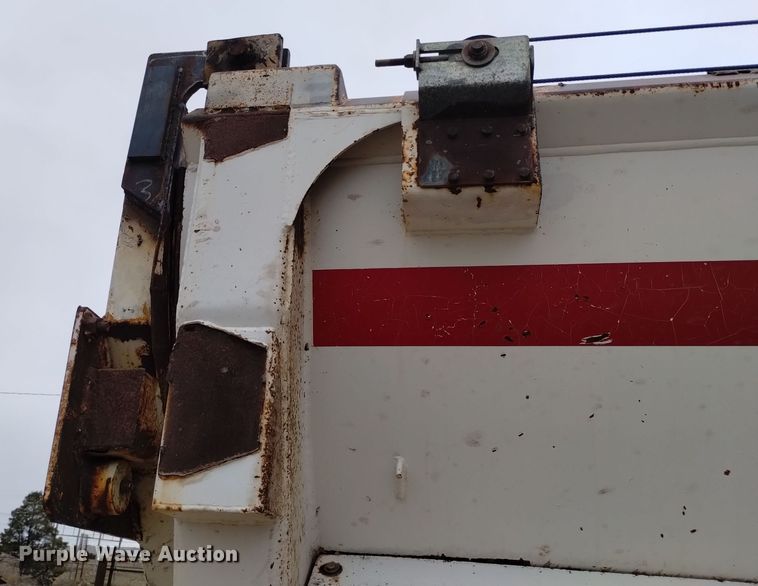 image for item DK8954 1999 Ranco  end dump trailer